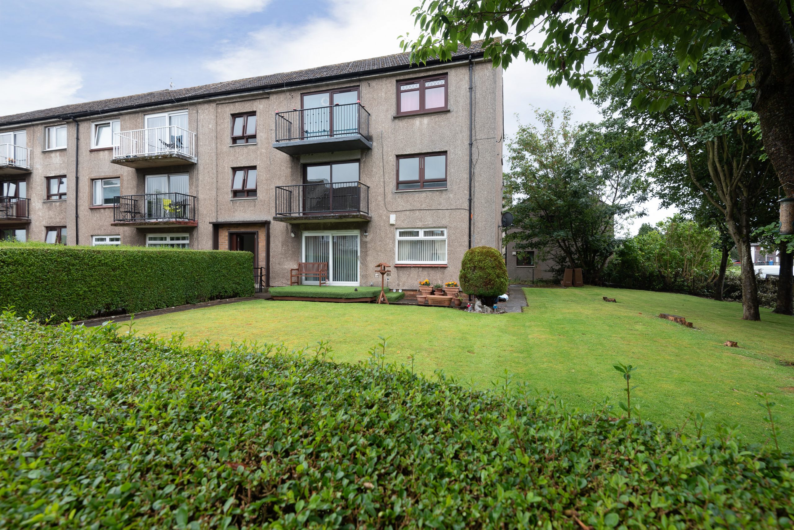 1 1/R Denhead Crescent